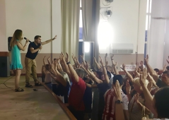 Misionero mexicano anima a jóvenes creyentes para salir de su zona de confort