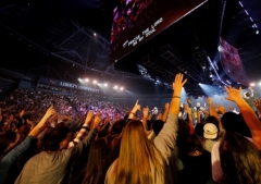 Liberty University lanza 600 títulos en línea en Europa y evalúa abrir un campus físico ante auge del secularismo