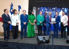 Mesa de Diálogo dominicana celebra banquete de Navidad y exhorta a priorizar la familia y los valores