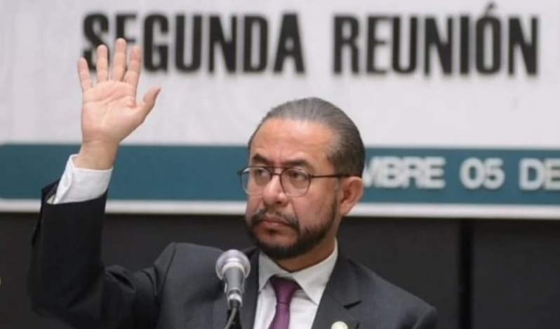 Legislador oficialista propone reformas a favor de ministros de culto en México