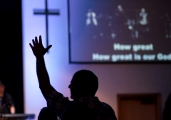 La confianza de los estadounidenses en los pastores cae a un nuevo mínimo histórico