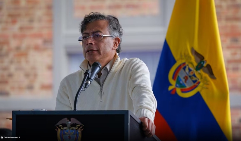 Petro desata indignación al negar que Jesús es Cristo y especular sobre su vida íntima