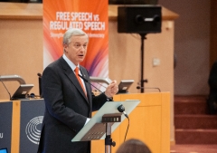 José Antonio Kast lidera en Bruselas un llamado por la libertad, la familia y los valores