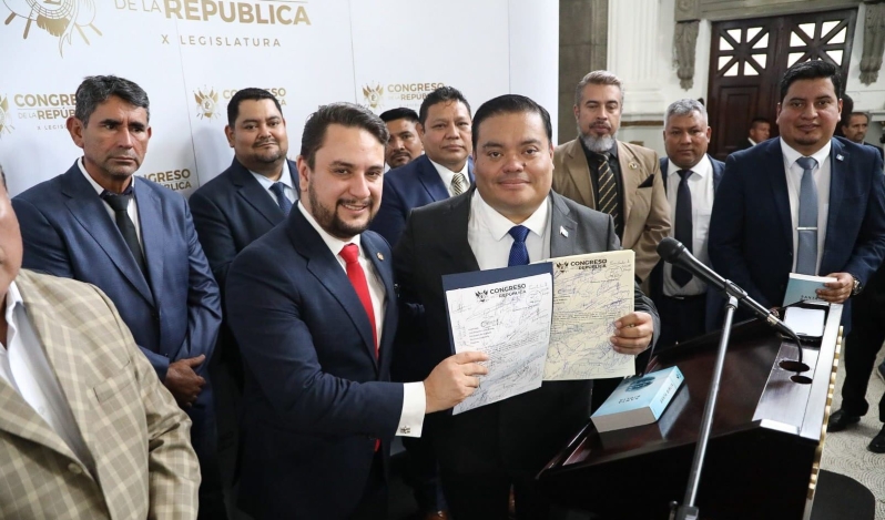 Evangélicos se pronuncian por el Día de la Biblia en Guatemala