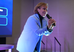 La autoridad de la palabra: el desafío de Sonia González a los comunicadores hispanos