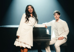 Kike Pavón, en dueto con Lilly Goodman, propone una mirada directa al sacrificio de Jesús