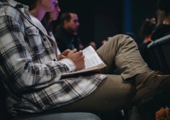 Sociedad Bíblica retira los datos de 