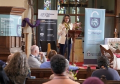 Conferencia Marcham+10 aborda la persecución religiosa de género