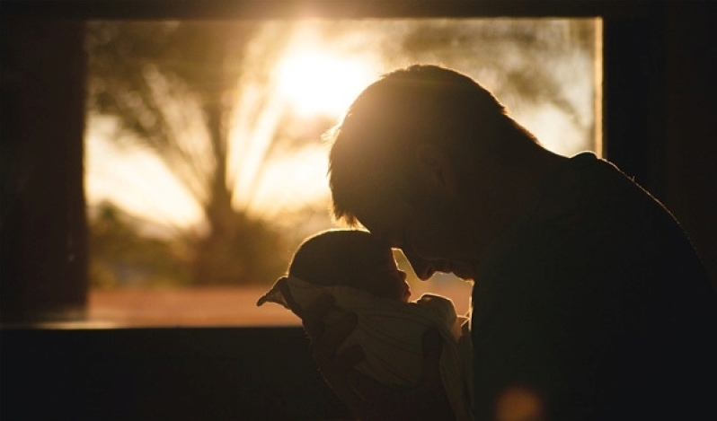 Lo que el funeral de mi padre me enseñó sobre la crisis de la paternidad