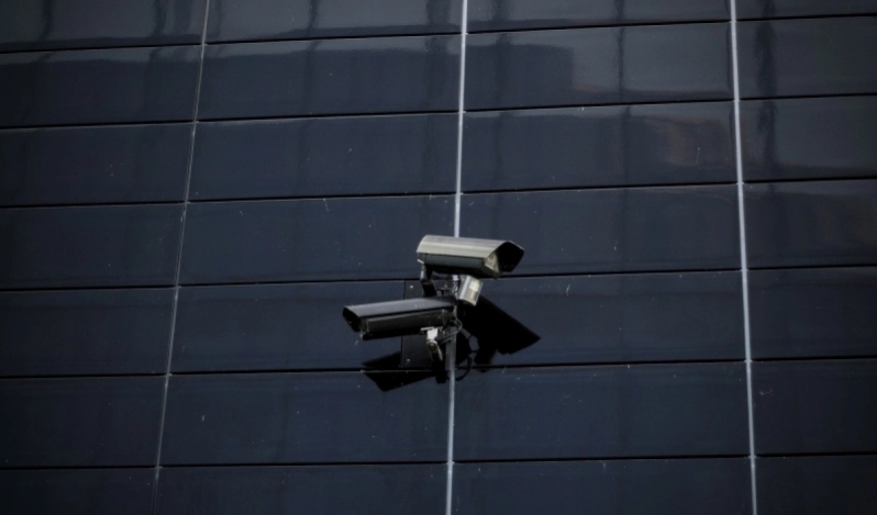 Advierten sobre aumento de vigilancia y ataques contra periodistas en el Día Mundial de la Libertad de Prensa