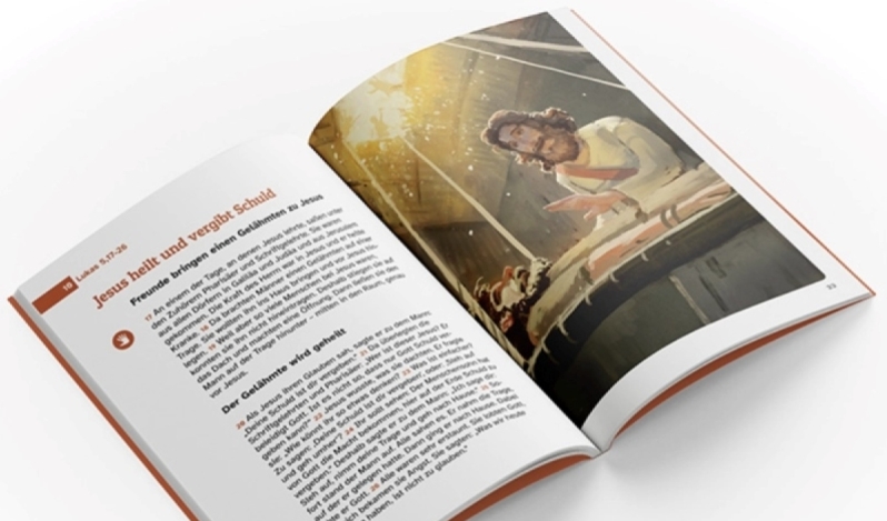 Fundación alemana presenta una Biblia adaptada para personas con demencia