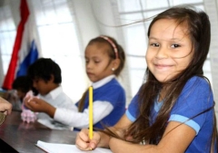 Paraguay reabre el debate educativo tras reforzar la enseñanza de la visión biológica tradicional