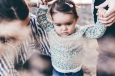 Todo niño pertenece a una familia: por qué la Iglesia debe replantearse el apoyo a los orfanatos