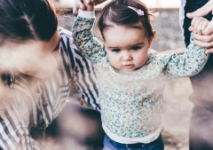 Todo niño pertenece a una familia: por qué la Iglesia debe replantearse el apoyo a los orfanatos