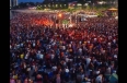 Multitudinario culto al amanecer reunió a decenas de miles de cristianos en una playa de Brasil