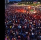 Multitudinario culto al amanecer reunió a decenas de miles de cristianos en una playa de Brasil