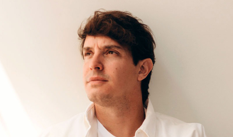 Kike Pavón presenta su nuevo álbum Reverdece, una invitación a la restauración espiritual