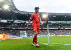 Futbolista de Corea del Sur Lee Jae-sung celebra la primera victoria de su equipo en el Mundial citando a Josué