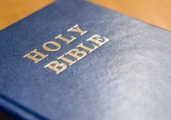 Por qué los pastores deben animar a los miembros a llevar sus biblias a la iglesia