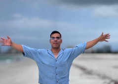El artista urbano Azaeloh lanza “Pasarás”, una fusión de afrobeat y trap con un mensaje de fe para la juventud