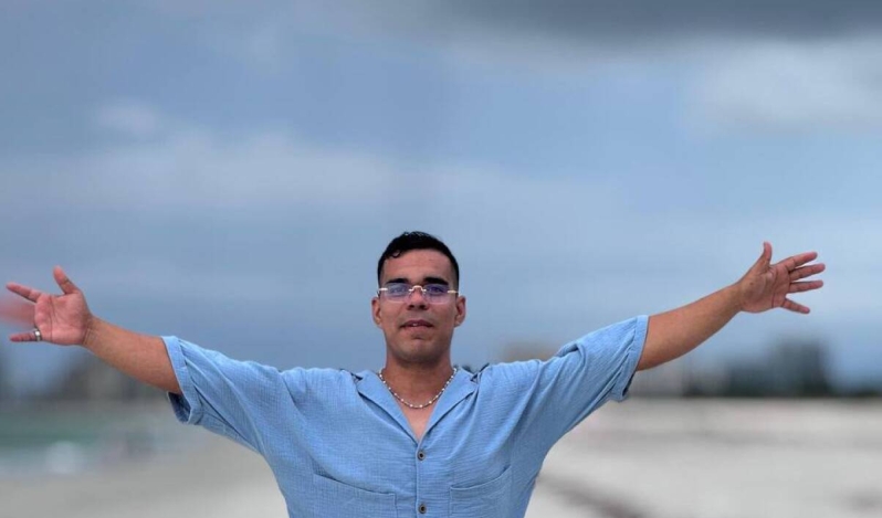 El artista urbano Azaeloh lanza “Pasarás”, una fusión de afrobeat y trap con un mensaje de fe para la juventud