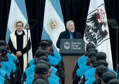 Policía de Buenos Aires graduó a 1.022 nuevos oficiales con un mensaje del pastor Osvaldo Carnival