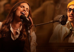 Aline Barros lanza 