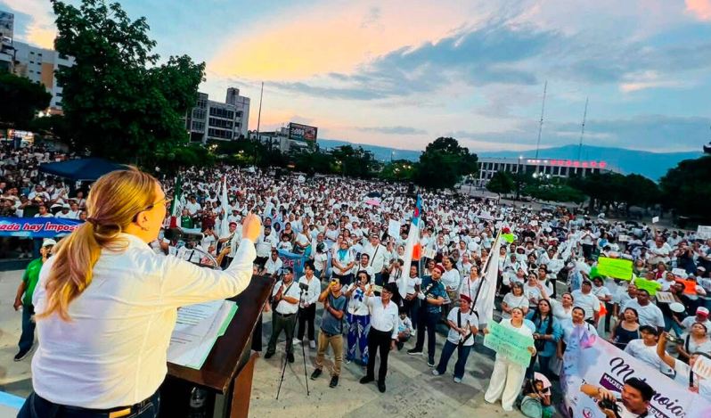 Evangélicos marchan en Chiapas para pedir la derogación de la reforma sobre identidad de género