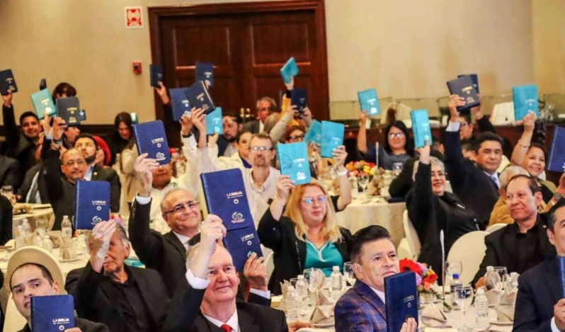 Sociedad Bíblica de México celebra 60 años llevando la Biblia a nuevas generaciones