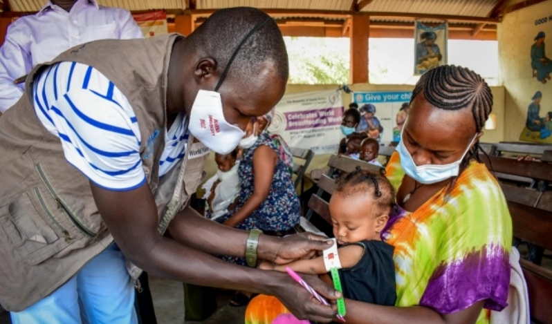 Grupos de salud cristianos africanos celebran nuevos fondos de EEUU, pero esperan detalles sobre su rol
