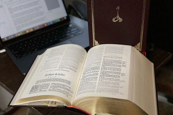Septiembre: Mes de la Biblia, una celebración que une historia, fe y comunidad