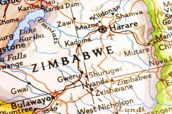 Al menos 27 muertos tras choque de autobús de una iglesia en Zimbawe