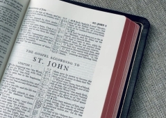 Jóvenes cristianos son más propensos a considerar 
