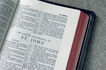 Jóvenes cristianos son más propensos a considerar 