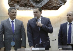 Honduras impulsa un plan de lectura de la Biblia en las escuelas con ocho fascículos educativos